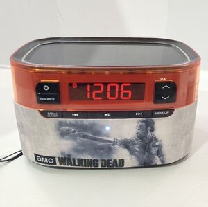 THE WALKING DEAD AMC TV SERIES CR3-01701 BLUETOOTH CLOCK RADIO TESTED
